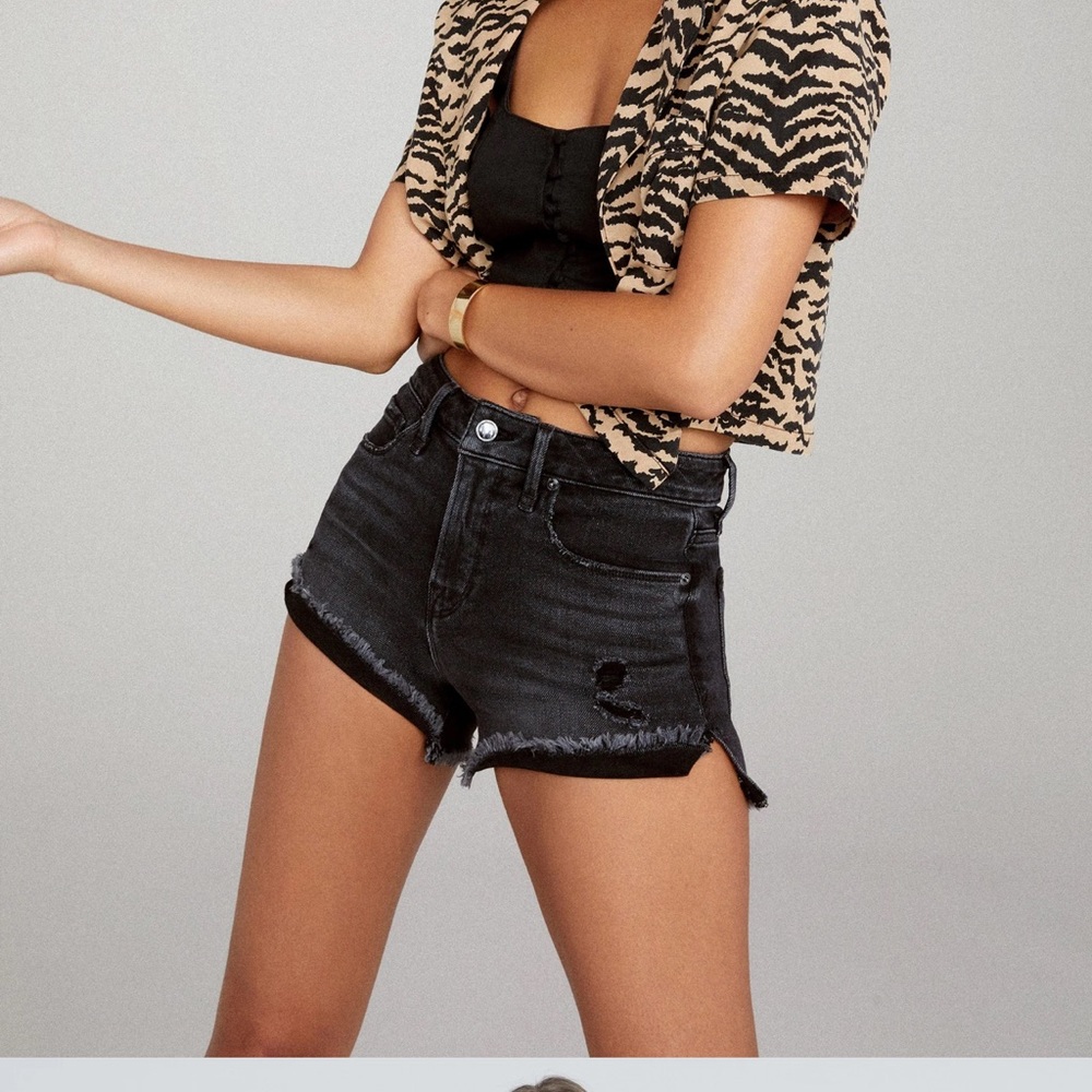 Good American good curve shorts